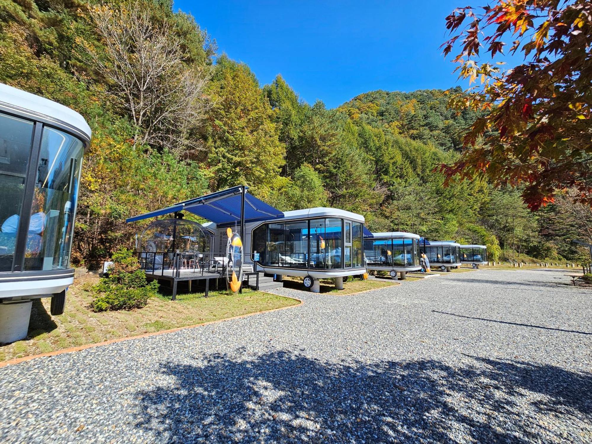 Galaxy X Hotel Type Caravan Glamping & Pension Pyeongchang Extérieur photo