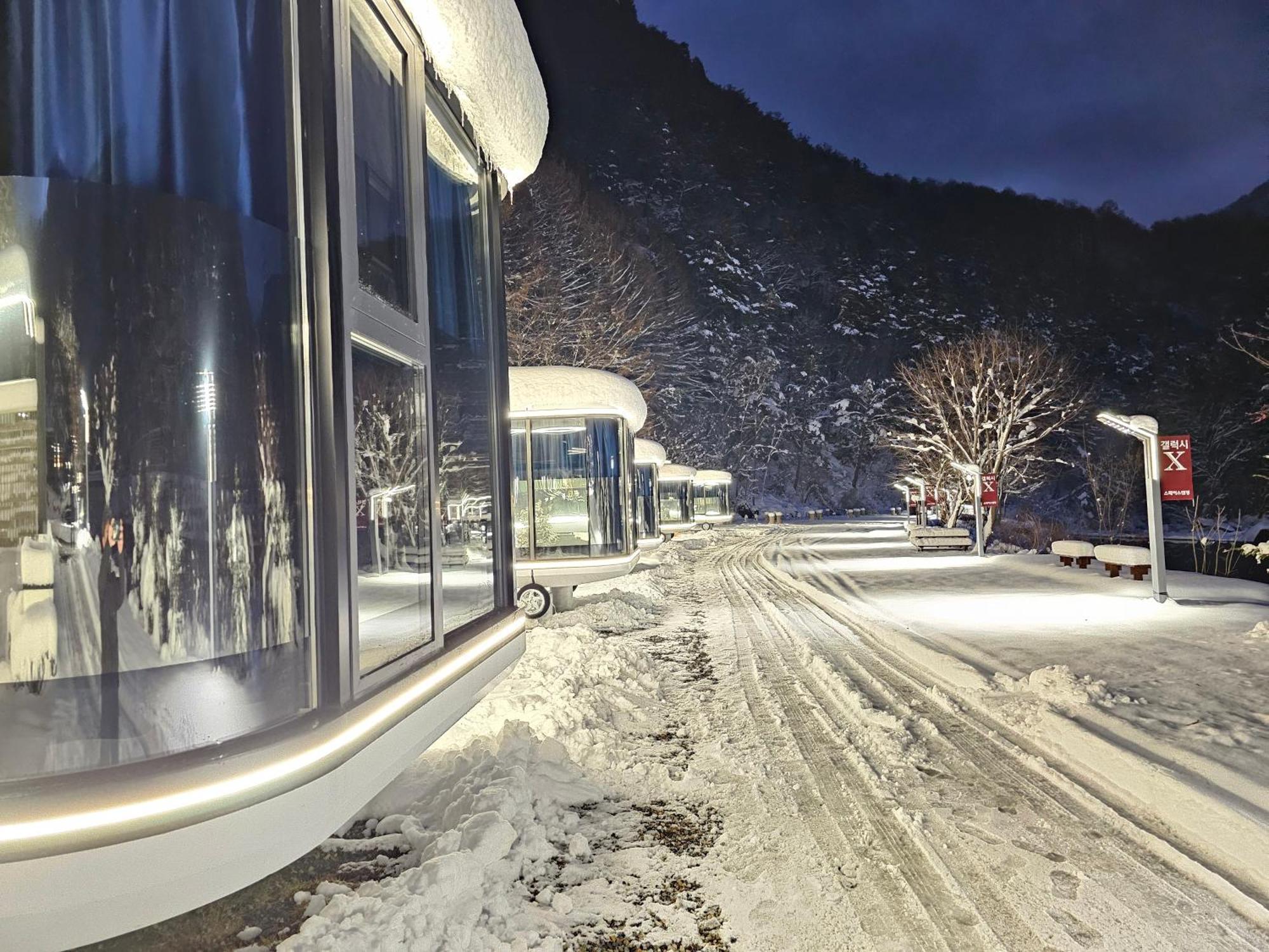 Galaxy X Hotel Type Caravan Glamping & Pension Pyeongchang Extérieur photo