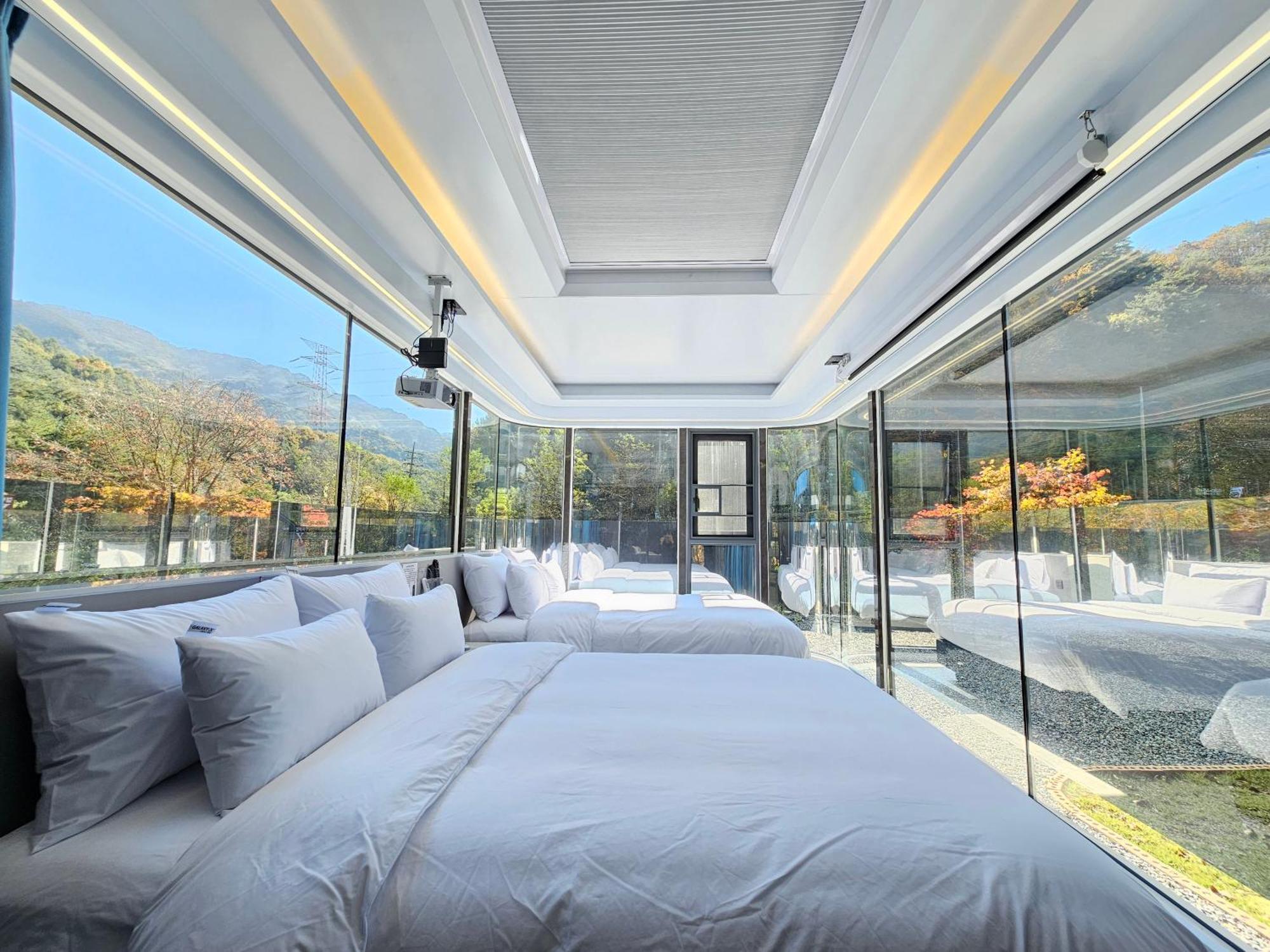 Galaxy X Hotel Type Caravan Glamping & Pension Pyeongchang Extérieur photo